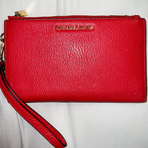 NEW Michael Kors Wristlet Wallet - Picture 1 of 4